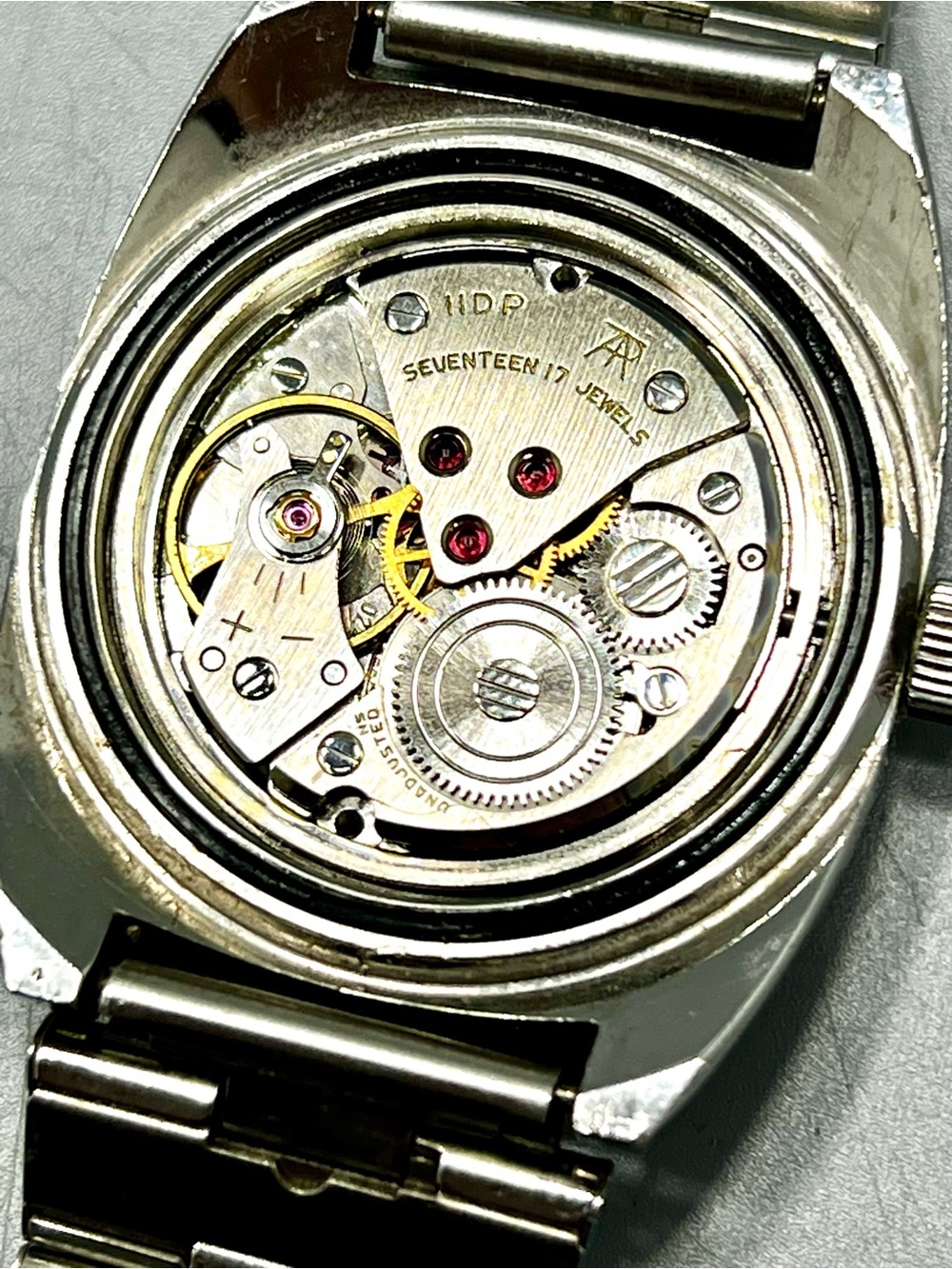 CARAVELLE Devil Diver 666 1970's era Stainless Steel Mans Watch - Picture 9 of 14